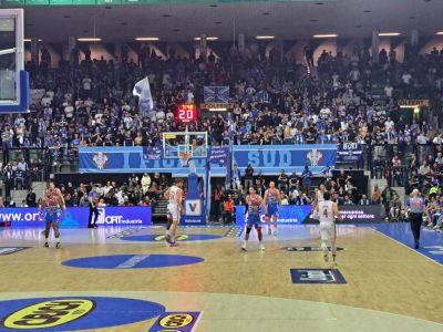 Treviso Basket: "Prendiamo le distanze dallo striscione dei nostri tifosi"