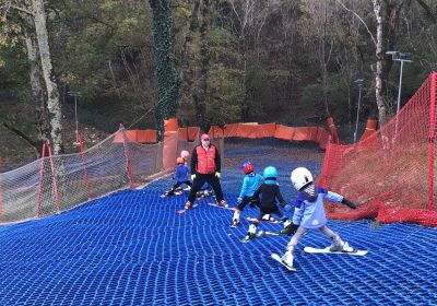 Al centro "Neve Sole" di Aurisina il progetto con oltre 300 bambini sugli sci