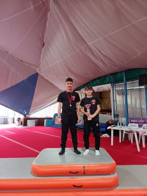 Davide Fuccaro sbaraglia la concorrenza nella gara di trampolino elastico a Milano