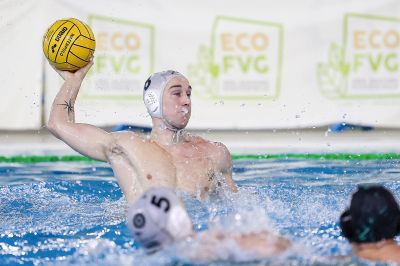 Pallanuoto Trieste a valanga sull'Onda Forte